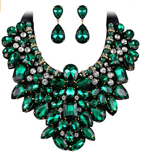 GLAMOUR GIRL BIB NECKLACE SET - OTHER COLORS AVAILABLE