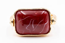 Load image into Gallery viewer, GARNET HOLIDAY BRACELET
