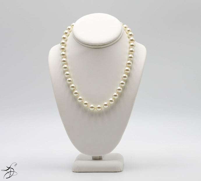 PRINCESS PEARL NECKLACE - SINGLE STRAND